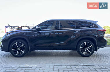 Позашляховик / Кросовер Toyota Highlander 2021 в Житомирі