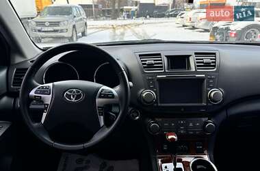 Внедорожник / Кроссовер Toyota Highlander 2012 в Виннице