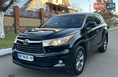 Позашляховик / Кросовер Toyota Highlander 2014 в Рівному