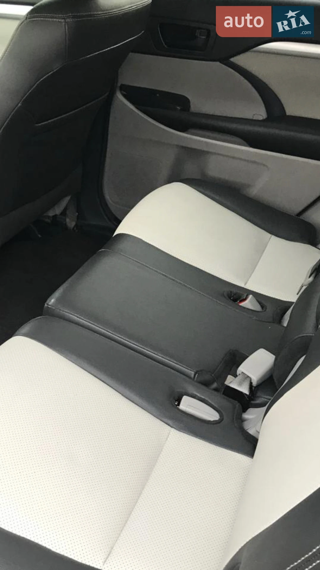 2017 Toyota Highlander - мініатюра 6