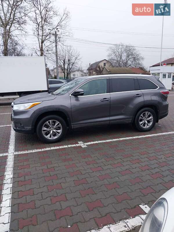 Позашляховик / Кросовер Toyota Highlander 2015 в Одесі
