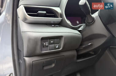 Внедорожник / Кроссовер Toyota Highlander 2021 в 