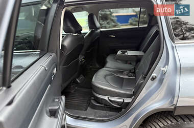 Внедорожник / Кроссовер Toyota Highlander 2021 в 