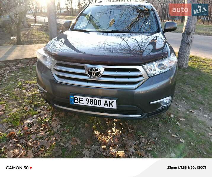 Внедорожник / Кроссовер Toyota Highlander 2013 в Николаеве фото 18 Внедорожник / Кроссовер Toyota Highlander 2013 в Николаеве