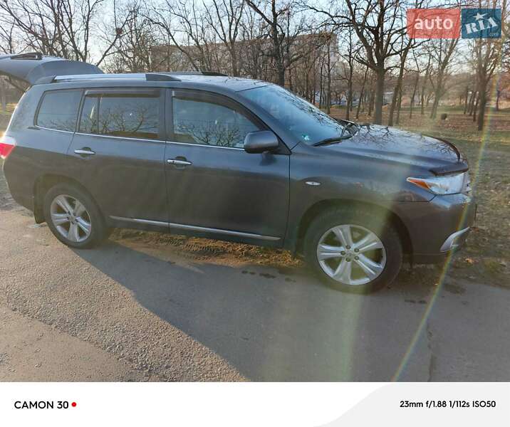 Внедорожник / Кроссовер Toyota Highlander 2013 в Николаеве фото 6 Внедорожник / Кроссовер Toyota Highlander 2013 в Николаеве