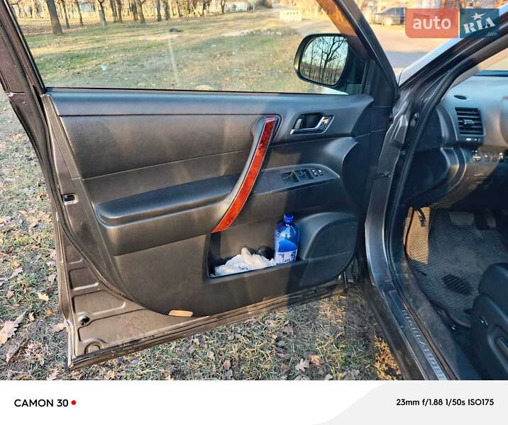 Внедорожник / Кроссовер Toyota Highlander 2013 в Николаеве фото 22 Внедорожник / Кроссовер Toyota Highlander 2013 в Николаеве