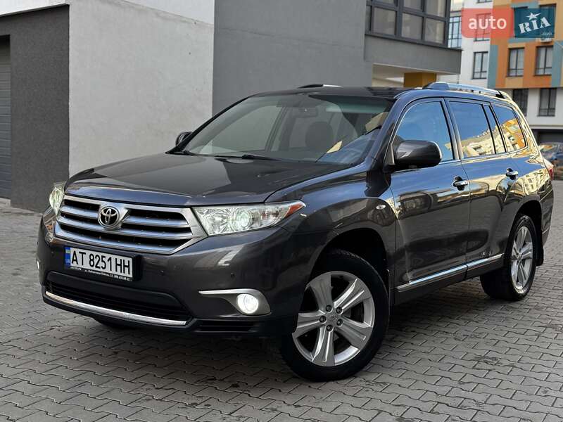 Позашляховик / Кросовер Toyota Highlander 2011 в Івано-Франківську