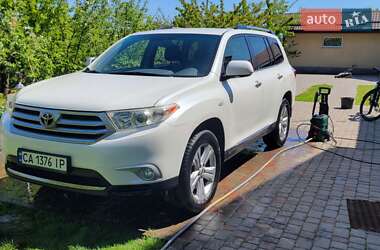 Внедорожник / Кроссовер Toyota Highlander 2012 в Черкассах