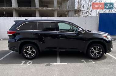 Позашляховик / Кросовер Toyota Highlander 2018 в Києві