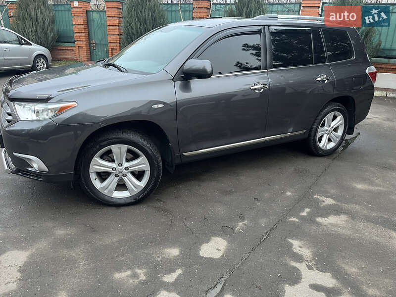 Внедорожник / Кроссовер Toyota Highlander 2012 в Днепре