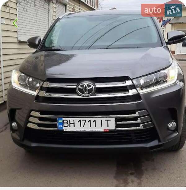 Внедорожник / Кроссовер Toyota Highlander 2019 в Одессе