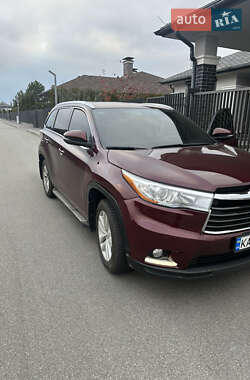 Позашляховик / Кросовер Toyota Highlander 2016 в Києві