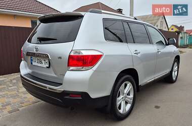 Внедорожник / Кроссовер Toyota Highlander 2010 в Киеве