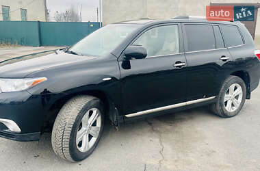 Внедорожник / Кроссовер Toyota Highlander 2013 в Ильинцах