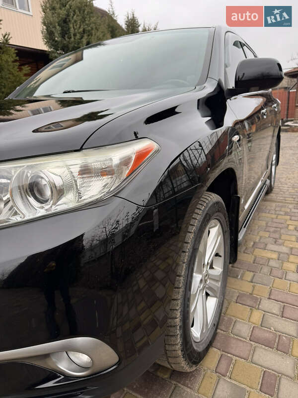 Внедорожник / Кроссовер Toyota Highlander 2011 в Ахтырке фото 8 Внедорожник / Кроссовер Toyota Highlander 2011 в Ахтырке