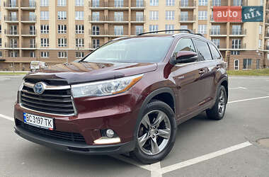 Внедорожник / Кроссовер Toyota Highlander 2015 в Киеве