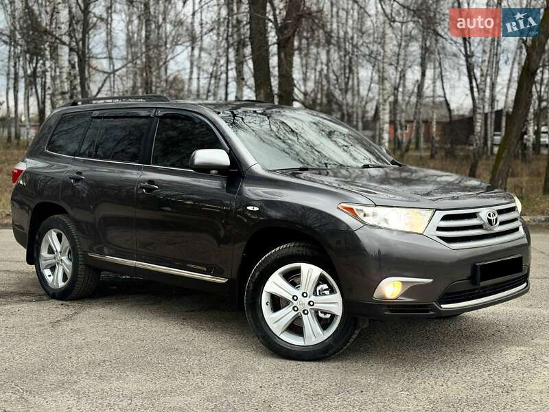 Позашляховик / Кросовер Toyota Highlander 2013 в Охтирці