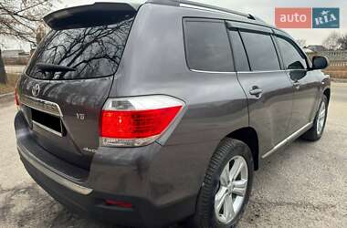 Позашляховик / Кросовер Toyota Highlander 2013 в Охтирці