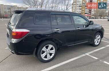 Внедорожник / Кроссовер Toyota Highlander 2008 в 