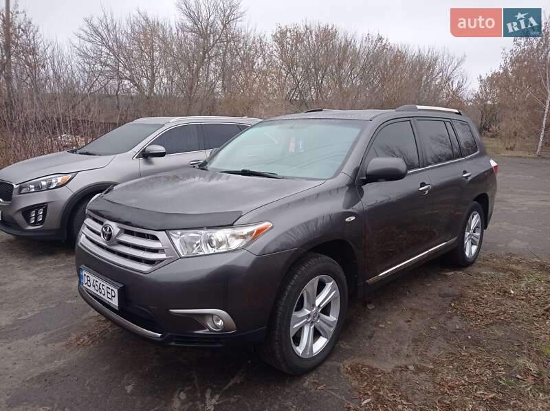 Позашляховик / Кросовер Toyota Highlander 2012 в Києві