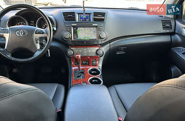 Внедорожник / Кроссовер Toyota Highlander 2012 в Житомире