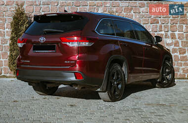 Позашляховик / Кросовер Toyota Highlander 2018 в Кропивницькому
