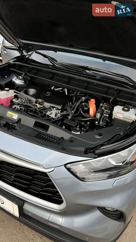 Позашляховик / Кросовер Toyota Highlander 2020 в Чернігові