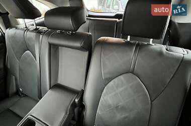 Позашляховик / Кросовер Toyota Highlander 2020 в 