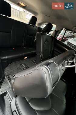 Позашляховик / Кросовер Toyota Highlander 2020 в 