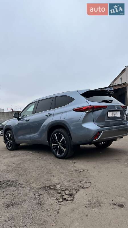 Позашляховик / Кросовер Toyota Highlander 2020 в Чернігові