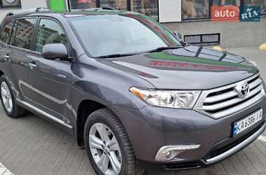 Внедорожник / Кроссовер Toyota Highlander 2012 в Белой Церкви