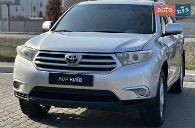 Позашляховик / Кросовер Toyota Highlander 2010 в Києві