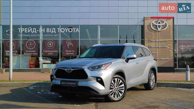 Внедорожник / Кроссовер Toyota Highlander 2022 в Киеве