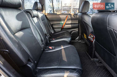 Внедорожник / Кроссовер Toyota Highlander 2013 в Днепре