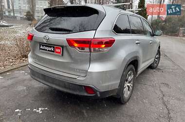 Позашляховик / Кросовер Toyota Highlander 2018 в Києві