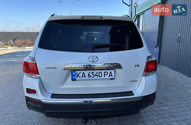 Позашляховик / Кросовер Toyota Highlander 2011 в Волочиську