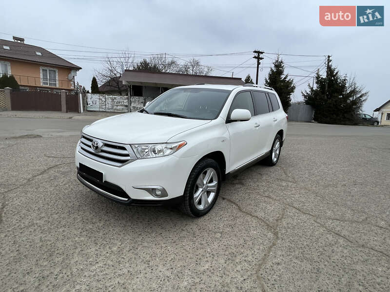 Внедорожник / Кроссовер Toyota Highlander 2012 в Черновцах
