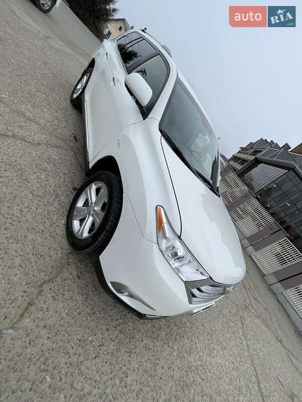 Внедорожник / Кроссовер Toyota Highlander 2012 в Черновцах