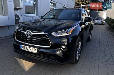 Внедорожник / Кроссовер Toyota Highlander 2022 в Виннице