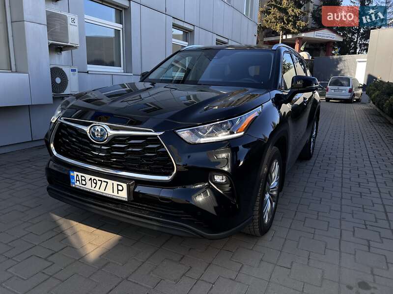 Внедорожник / Кроссовер Toyota Highlander 2022 в Виннице