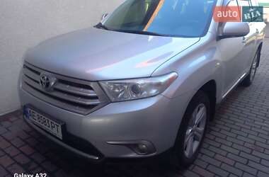 Внедорожник / Кроссовер Toyota Highlander 2012 в Кривом Роге