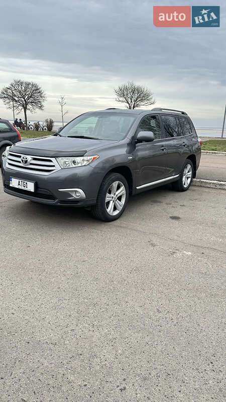 Позашляховик / Кросовер Toyota Highlander 2011 в Черкасах фото 10 Позашляховик / Кросовер Toyota Highlander 2011 в Черкасах