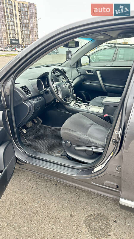 Позашляховик / Кросовер Toyota Highlander 2011 в Черкасах фото 22 Позашляховик / Кросовер Toyota Highlander 2011 в Черкасах