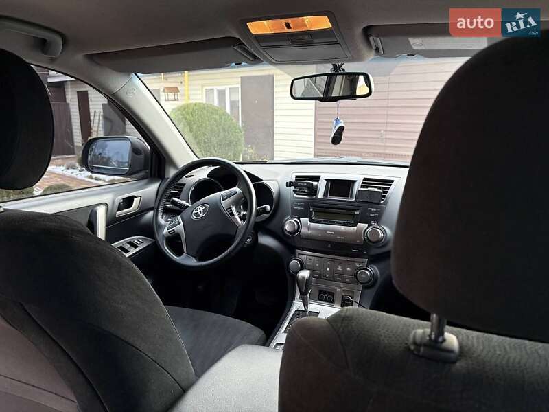 Позашляховик / Кросовер Toyota Highlander 2011 в Батурині