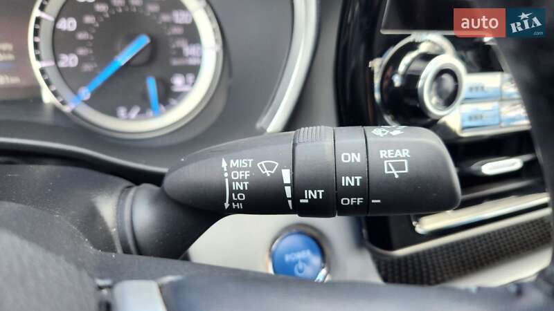 Позашляховик / Кросовер Toyota Highlander 2022 в Черкасах