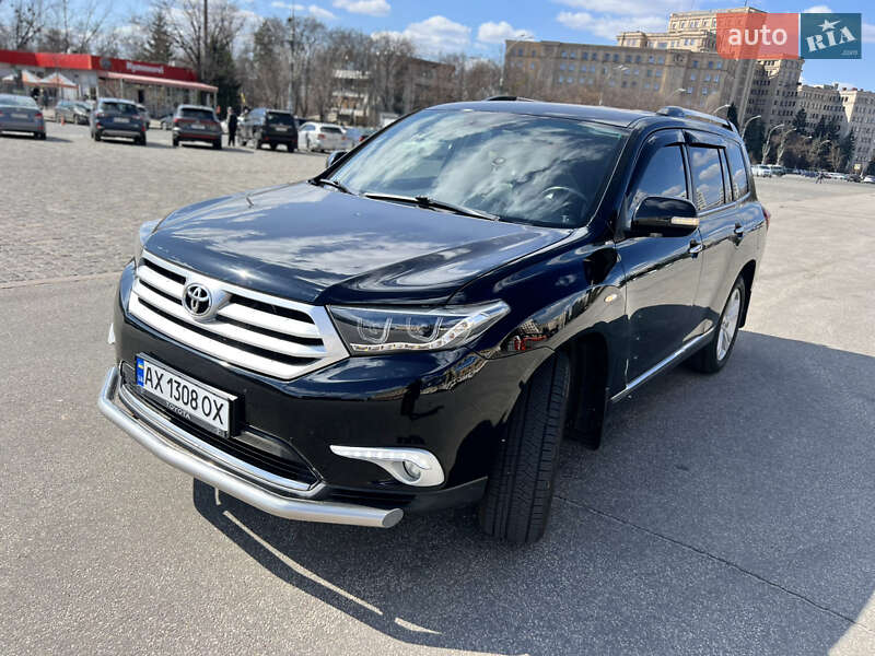 Позашляховик / Кросовер Toyota Highlander 2011 в Харкові