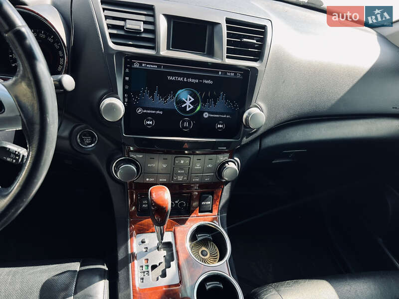 Позашляховик / Кросовер Toyota Highlander 2011 в Харкові