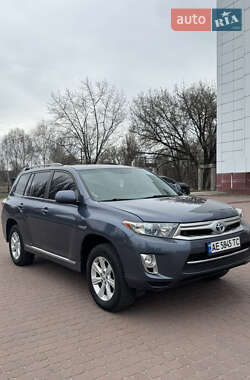 Позашляховик / Кросовер Toyota Highlander 2013 в Кам'янському