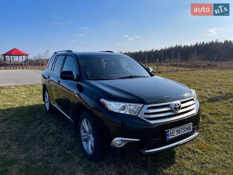 Позашляховик / Кросовер Toyota Highlander 2010 в Павлограді