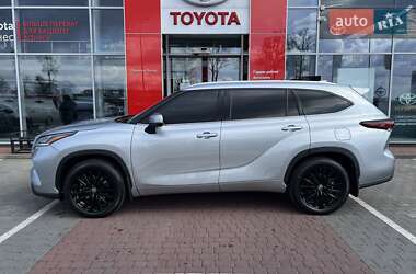 Внедорожник / Кроссовер Toyota Highlander 2024 в 